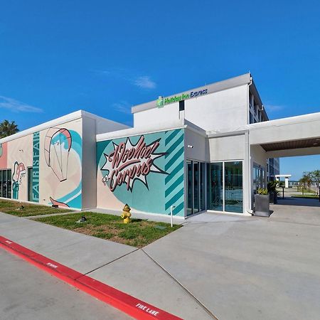 Holiday Inn Express Corpus Christi - Beachfront By Ihg Exterior photo
