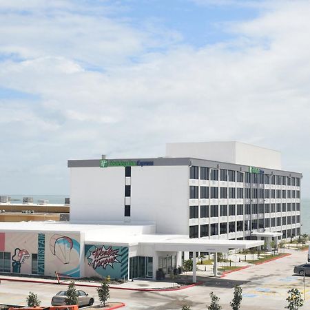 Holiday Inn Express Corpus Christi - Beachfront By Ihg Exterior photo