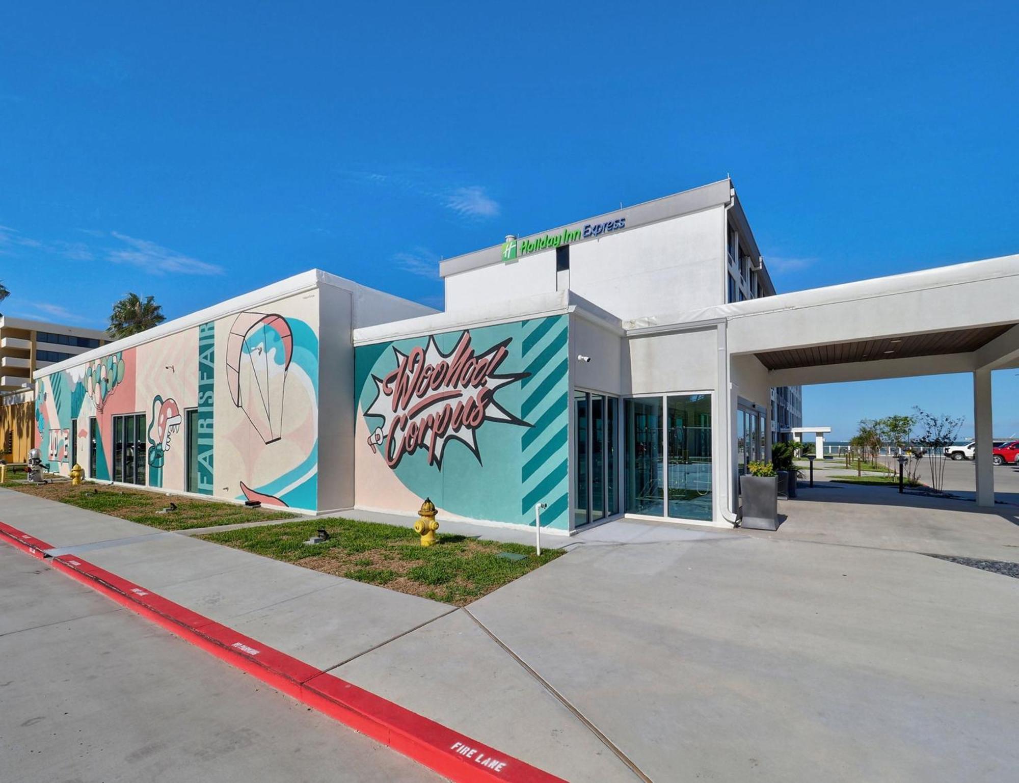 Holiday Inn Express Corpus Christi - Beachfront By Ihg Exterior photo